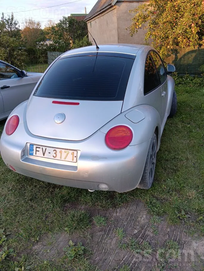 Volkswagen Beetle 2000 photo 3