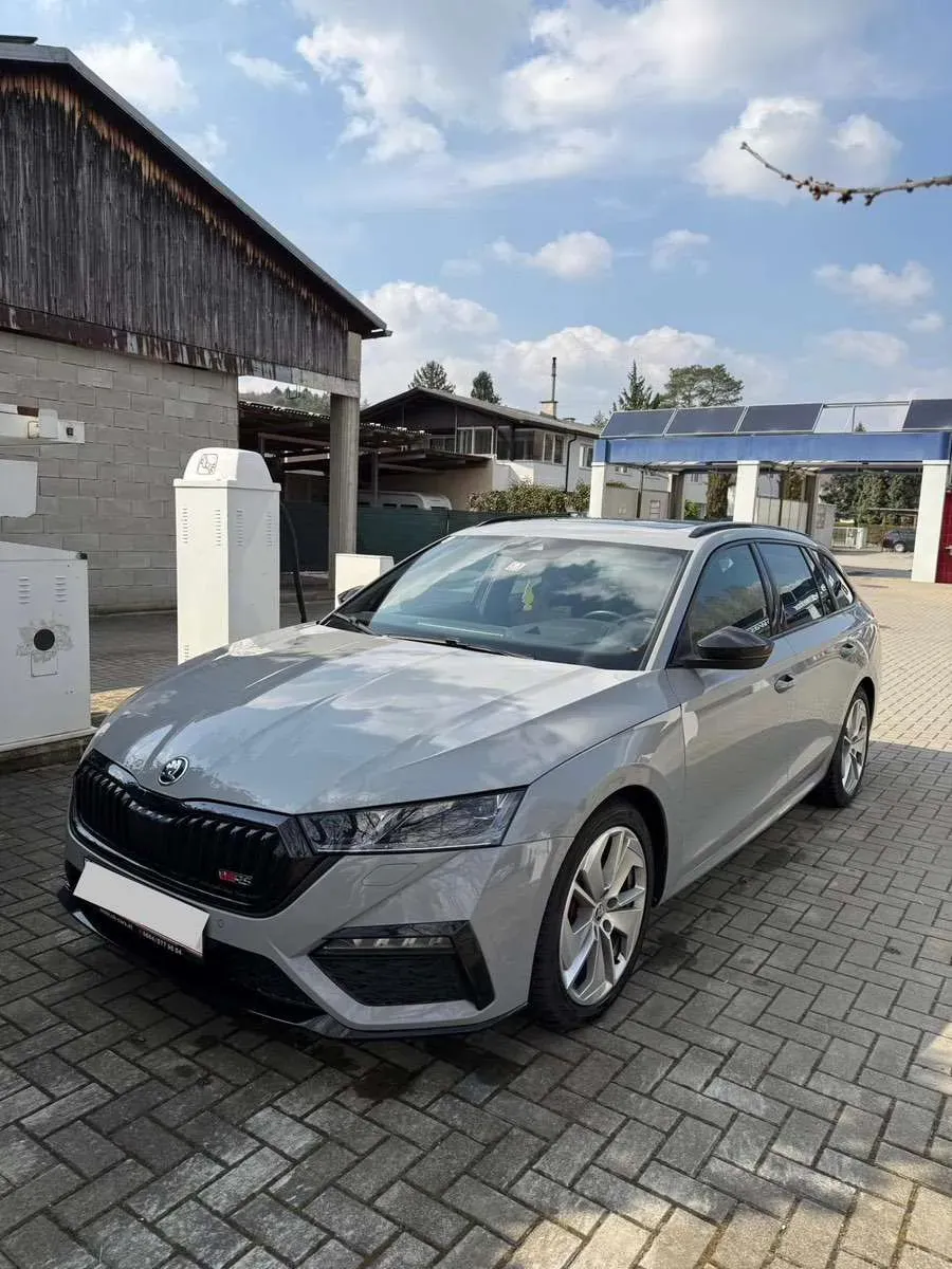 Skoda Octavia 2021 photo 2
