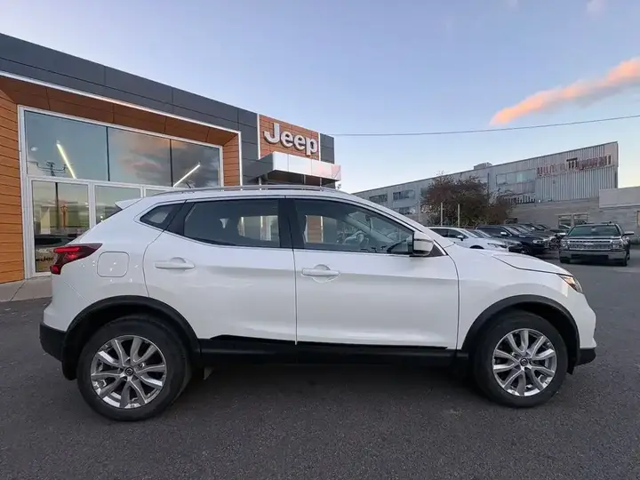 Nissan Rogue 2018 photo 4