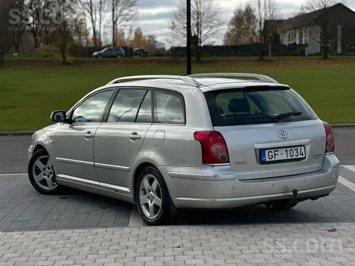 Toyota Avensis 2006 photo 4