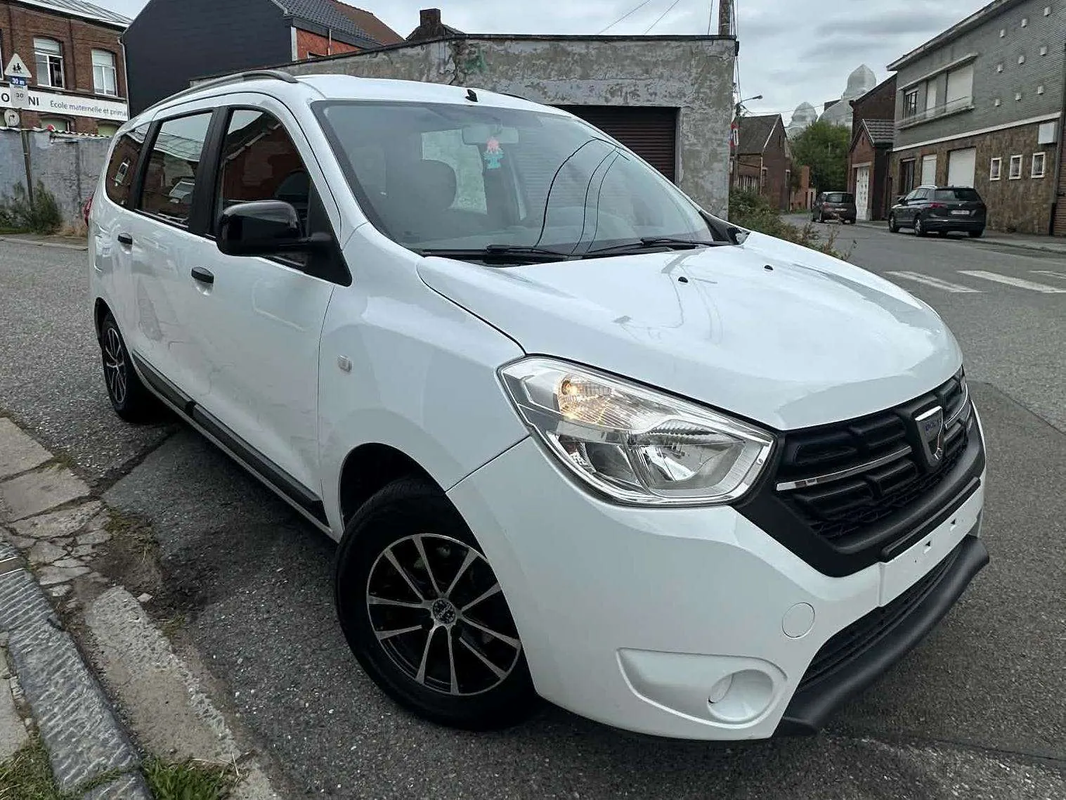 Dacia Lodgy 2019 photo 3