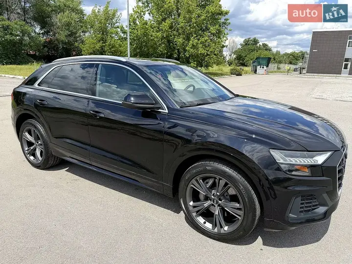 Audi Q8 2021 photo 5