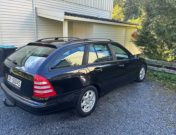 Mercedes-Benz C200 2002 photo 4