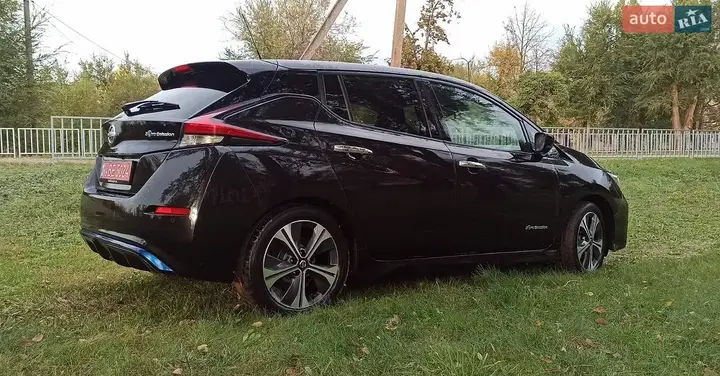 Nissan Leaf 2019 photo 4