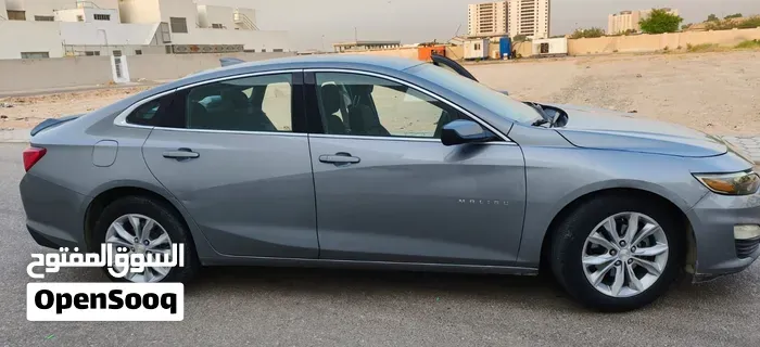 Chevrolet Malibu 2023 photo 2