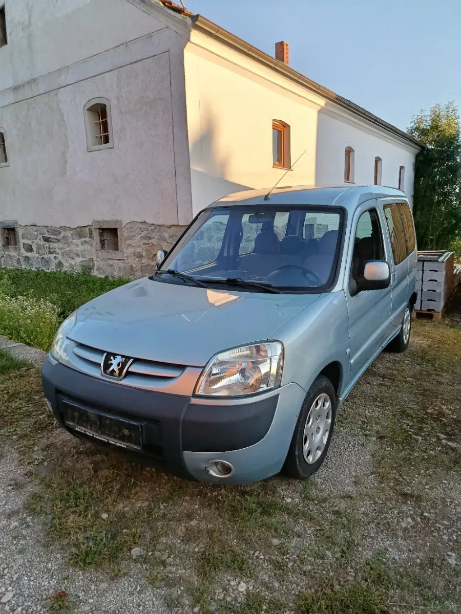 Peugeot Partner 2005 photo 2