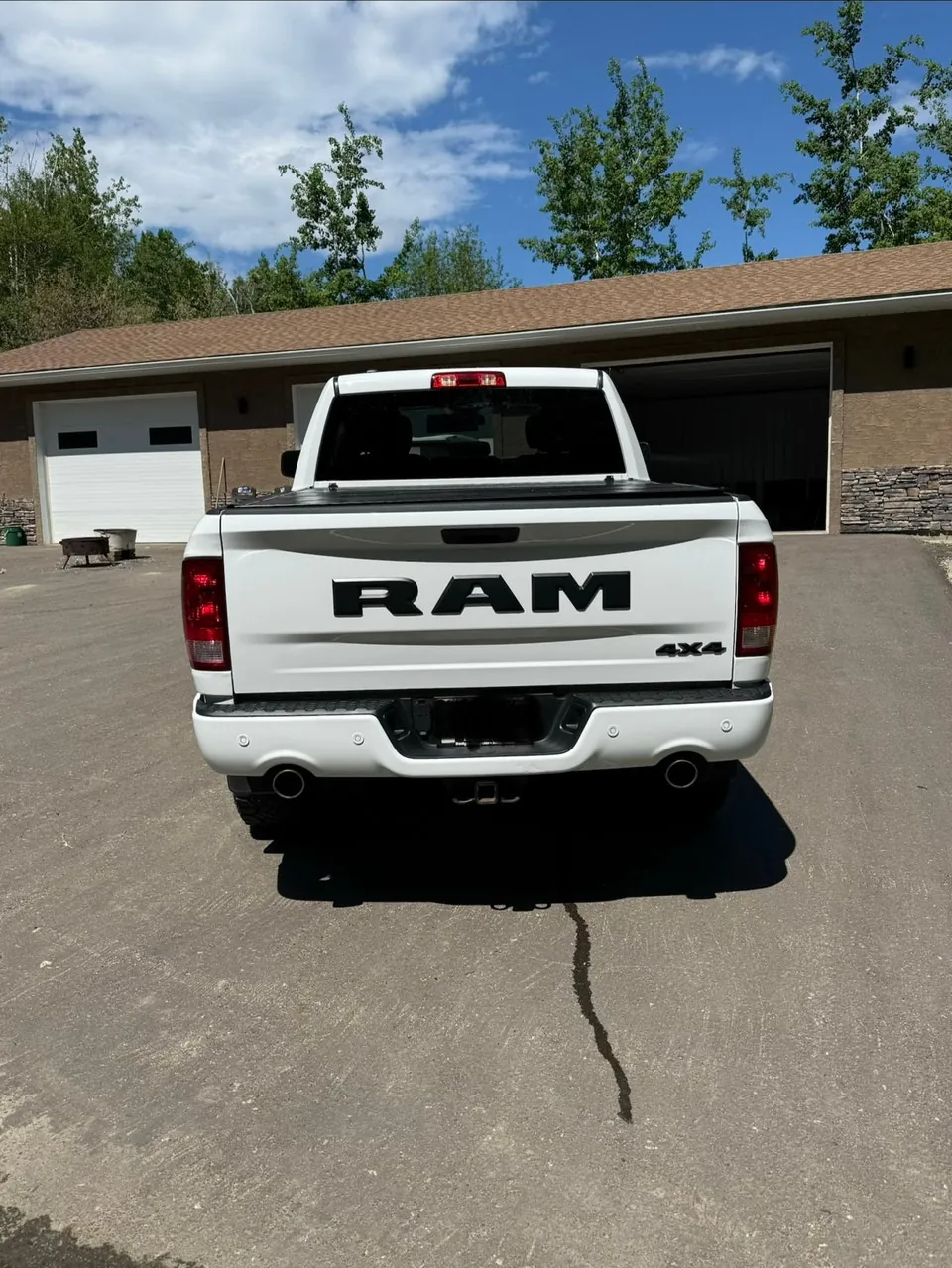 Ram 1500 Classic 2023 photo 3