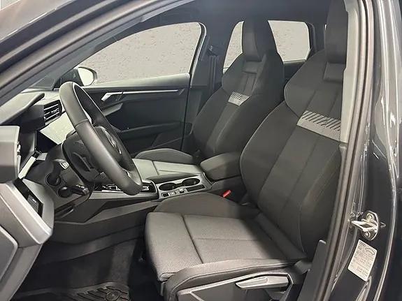 Audi A3 2025 photo 4