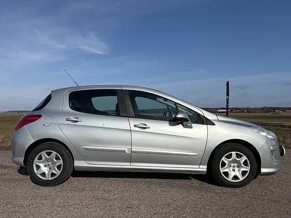 Peugeot 308 2009 photo 3