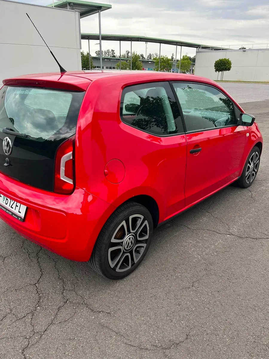 Volkswagen Up 2012 photo 3