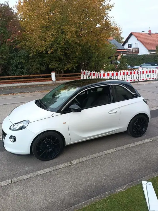Opel Adam
