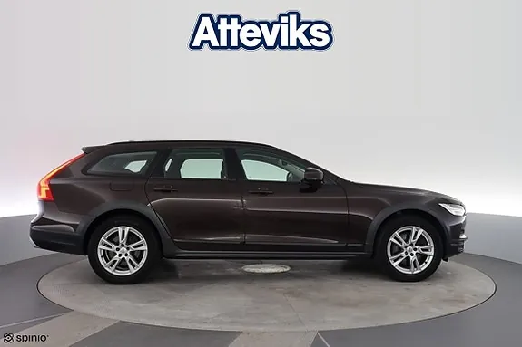 Volvo V90 Cross Country 2018 photo 2