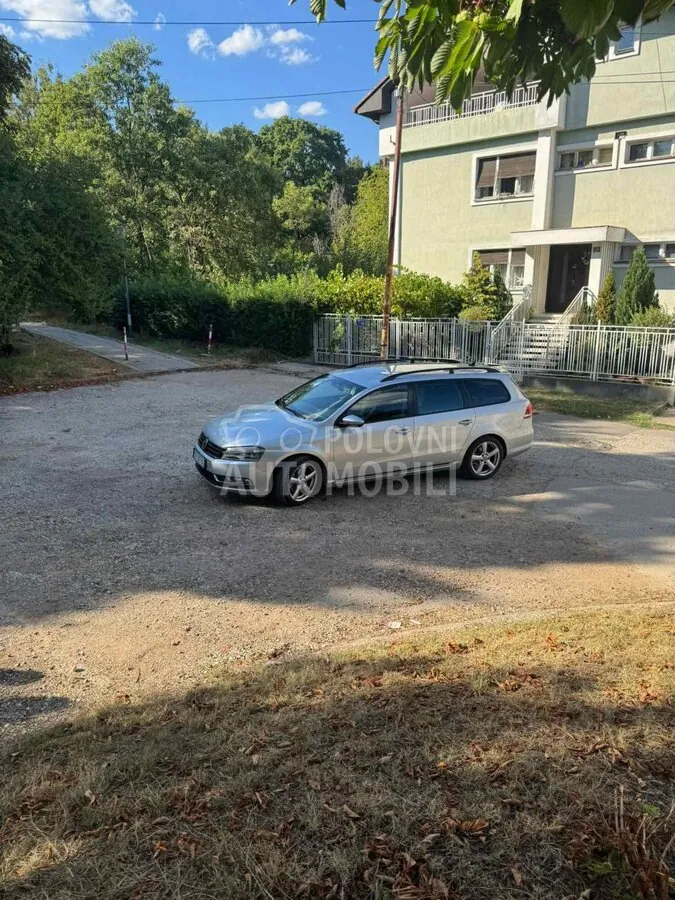 Volkswagen Passat 2012 photo 4