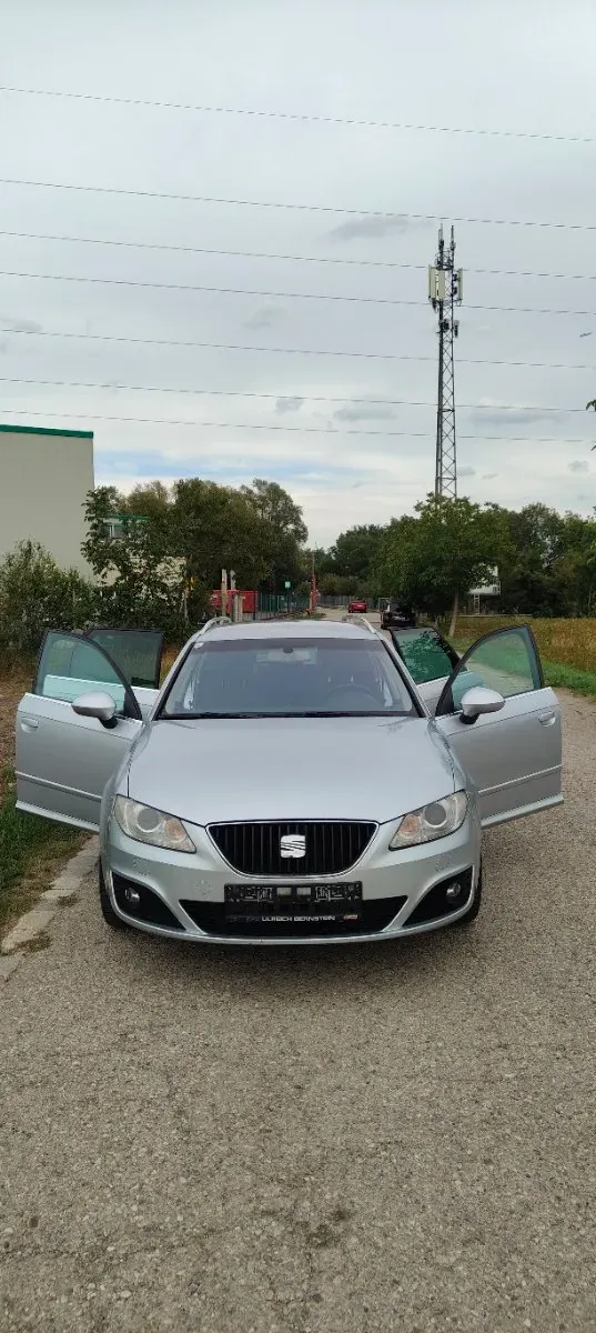 Seat Exeo 2011 photo 2