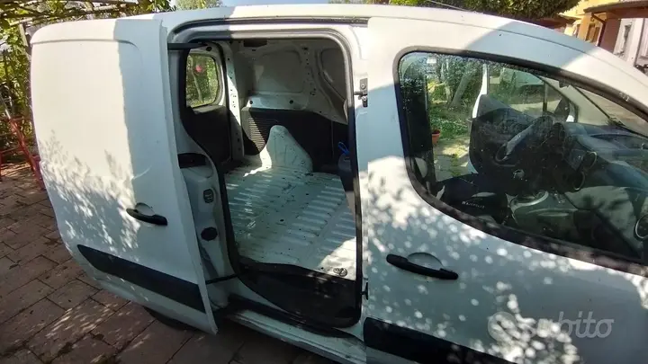 Citroen Berlingo 2010 photo 5