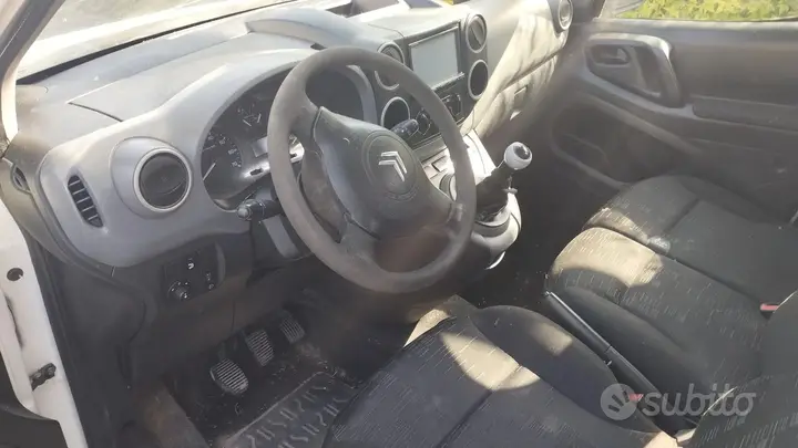 Citroen Berlingo 2010 photo 3