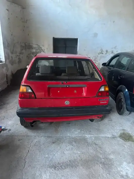 Volkswagen Golf 2
