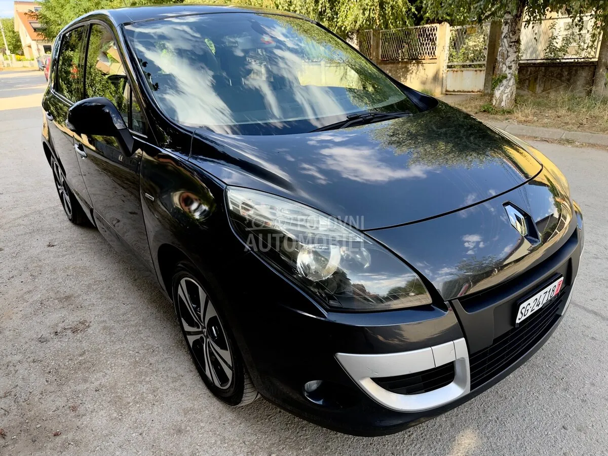 Renault Scenic 2011 photo 4