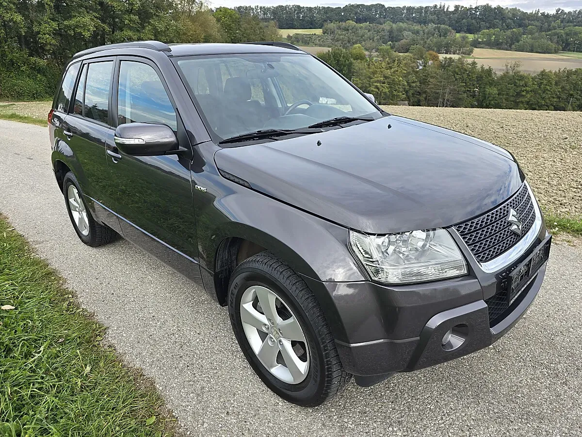 Suzuki Vitara 2012 photo 3