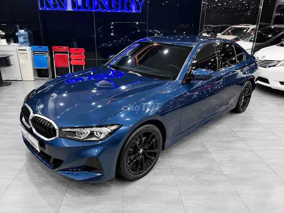 BMW 3 Series 2023 photo 2
