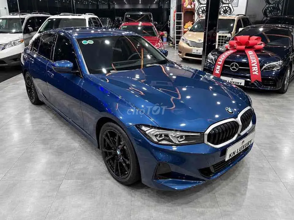 BMW 3 Series 2023 photo 3