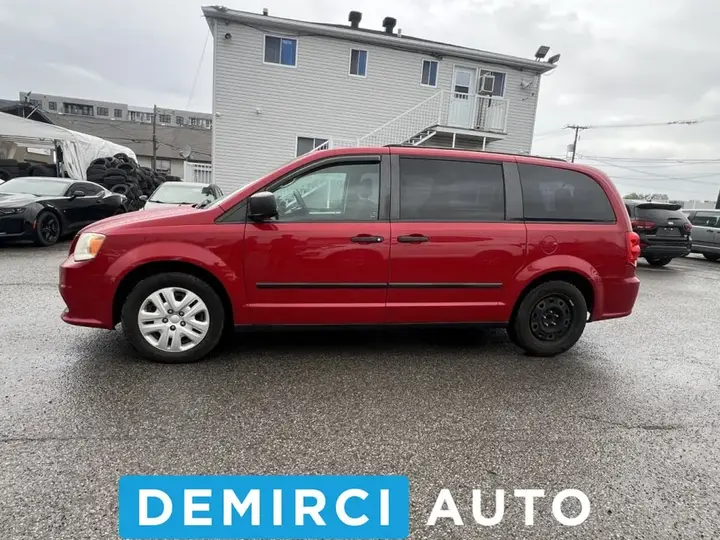 Dodge Grand Caravan 2014 photo 3