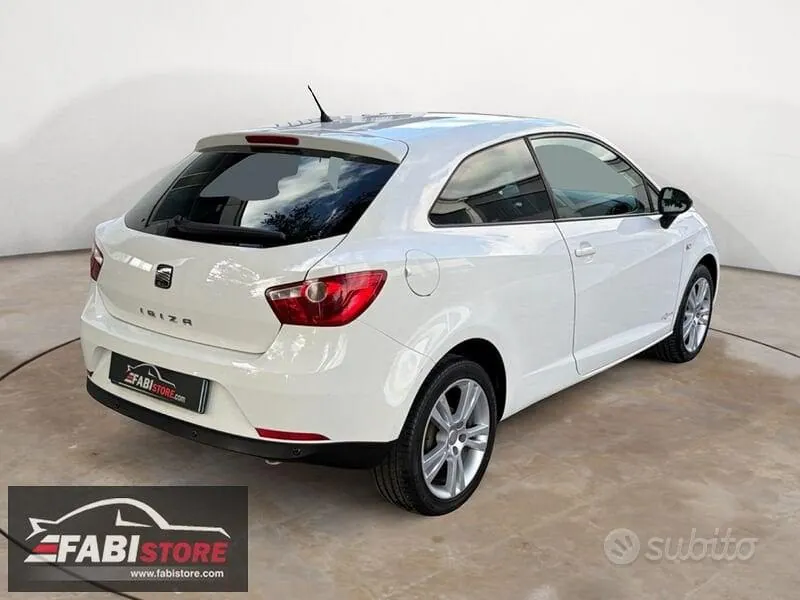 Seat Ibiza 2011 photo 4