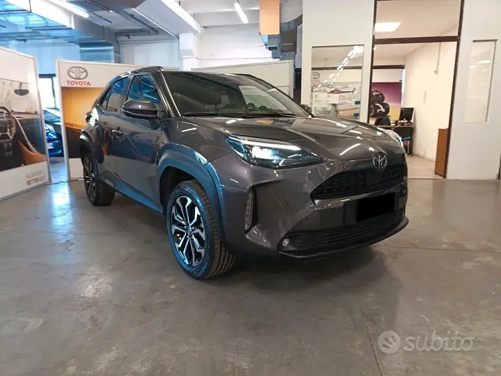 Toyota Yaris Cross 2025 photo 2