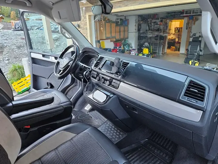 Volkswagen T6 2017 photo 2