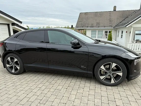 Polestar 4 2025 photo 5
