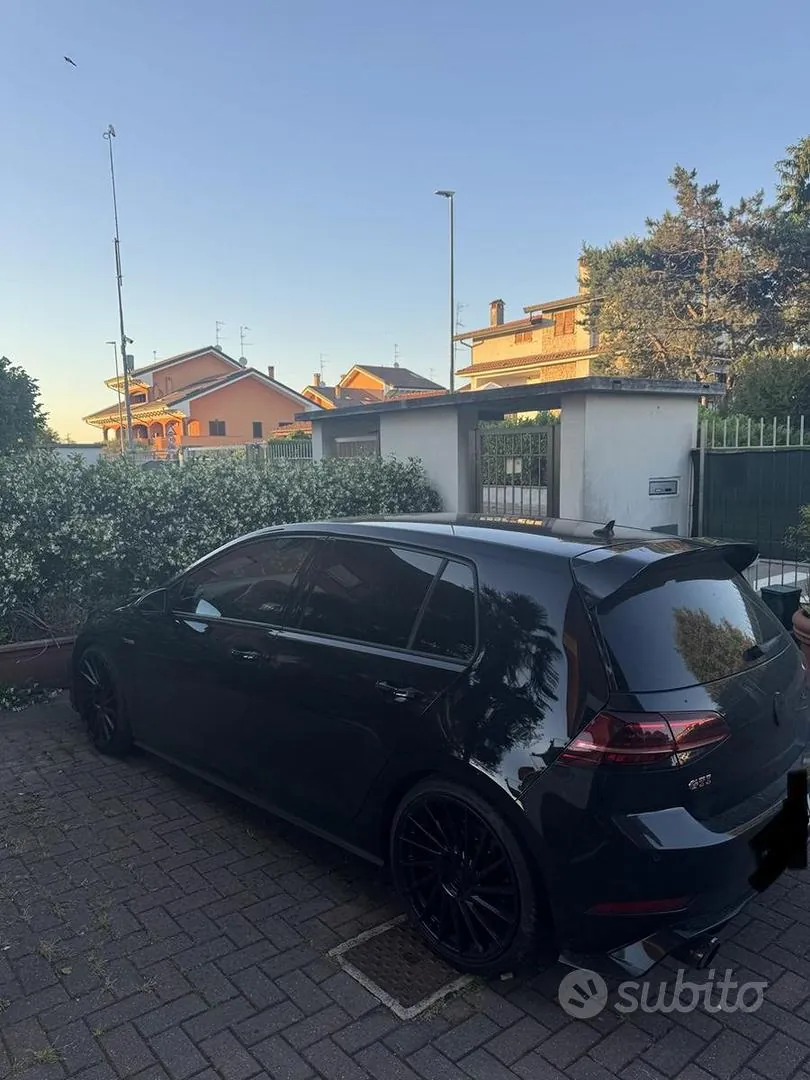 Volkswagen Golf 2019 photo 2