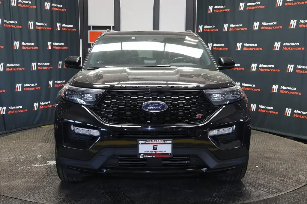 Ford Explorer 2022 photo 2