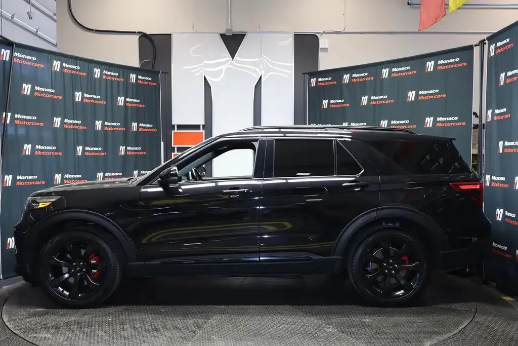 Ford Explorer 2022 photo 3