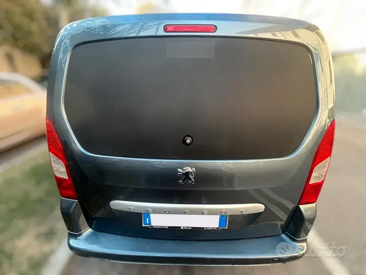 Peugeot Partner 2012 photo 3