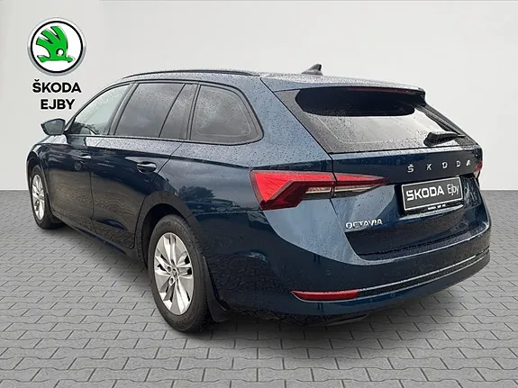 Skoda Octavia 2021 photo 3