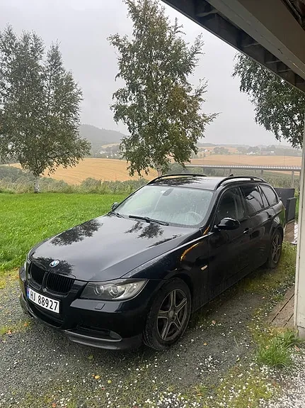 BMW 320D 2007 photo 2