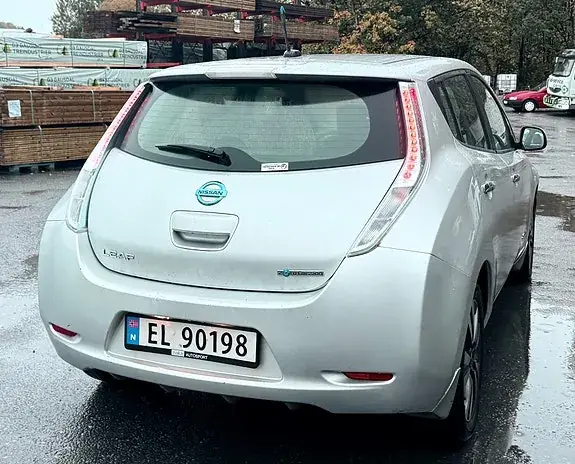 Nissan Leaf 2013 photo 4