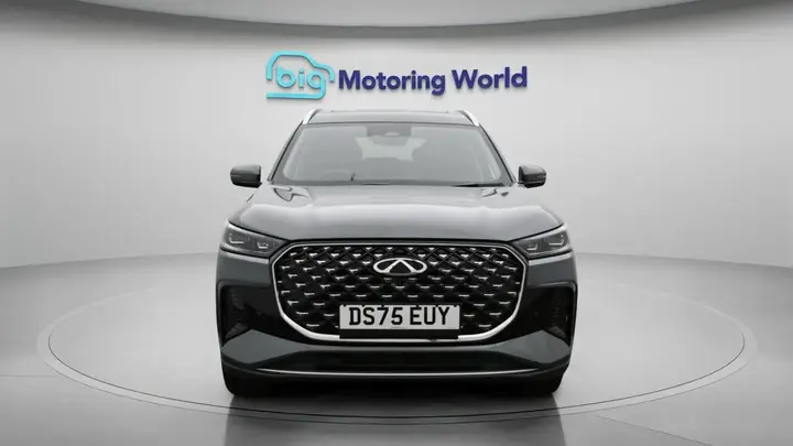 Chery Tiggo 8 2025 photo 3