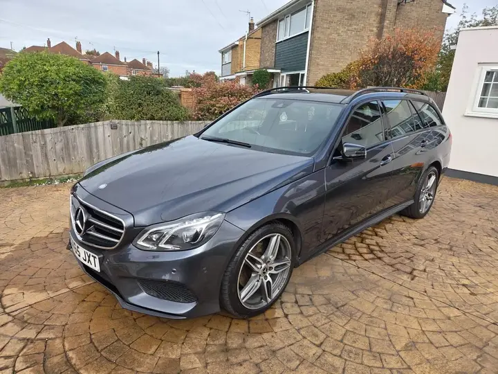 Mercedes-Benz E-Class 2015 photo 3