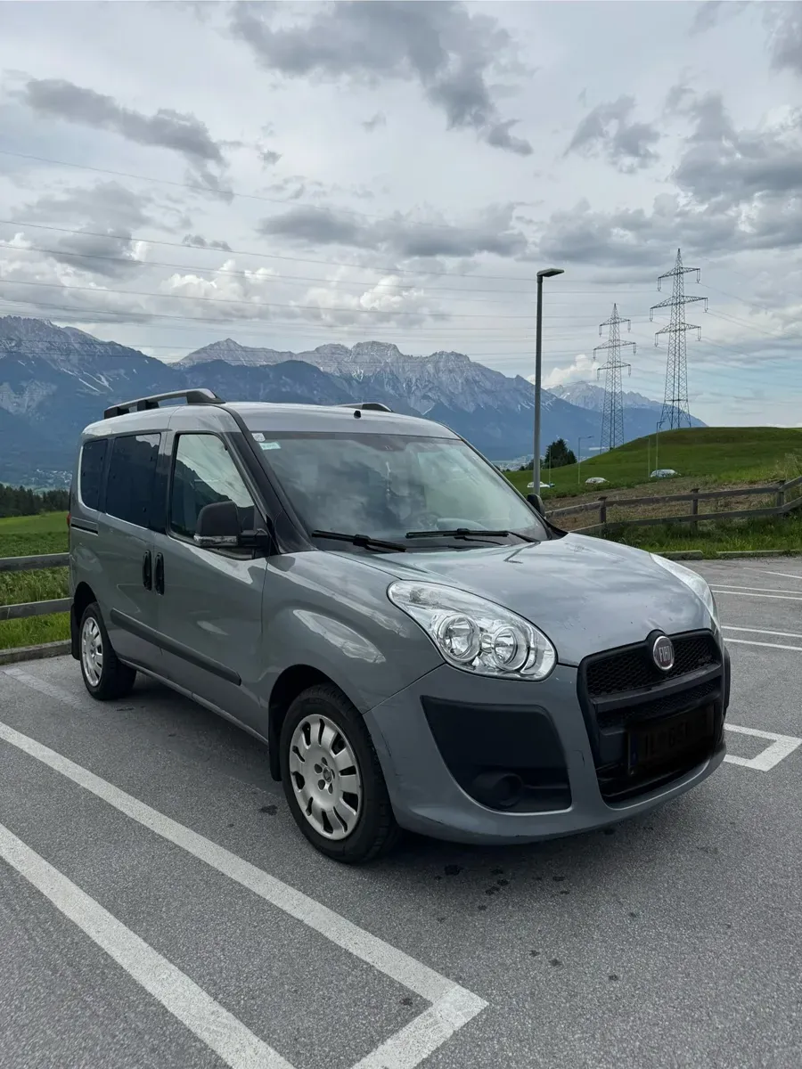 Fiat Doblò 2011 photo 2
