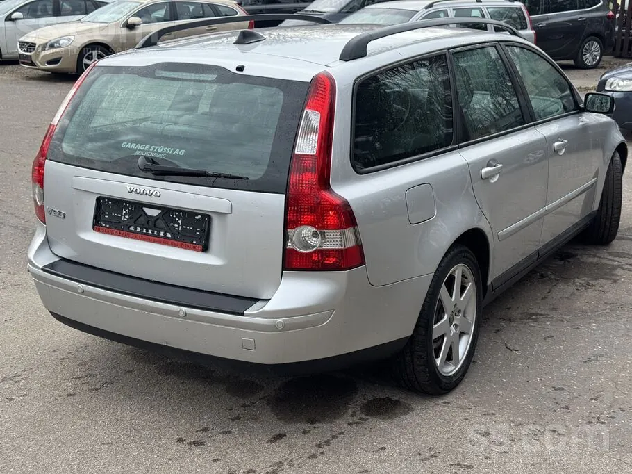 Volvo V50 2005 photo 2