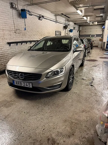 Volvo V60 2014 photo 3