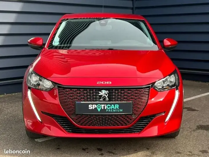 Peugeot 208 2021 photo 2
