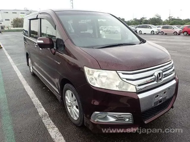 Honda Stepwagen Spada Z