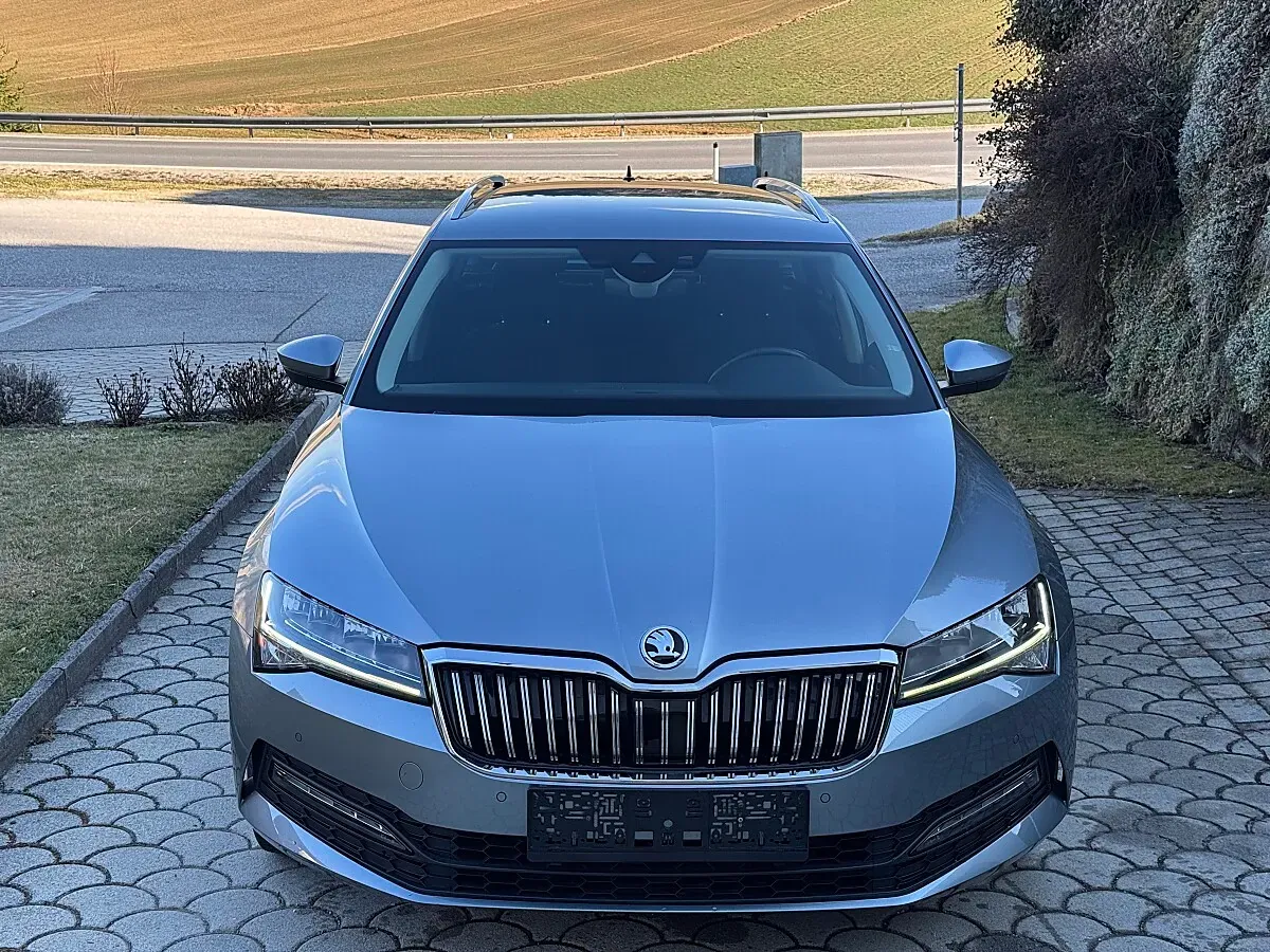 Skoda Superb 2020 photo 2