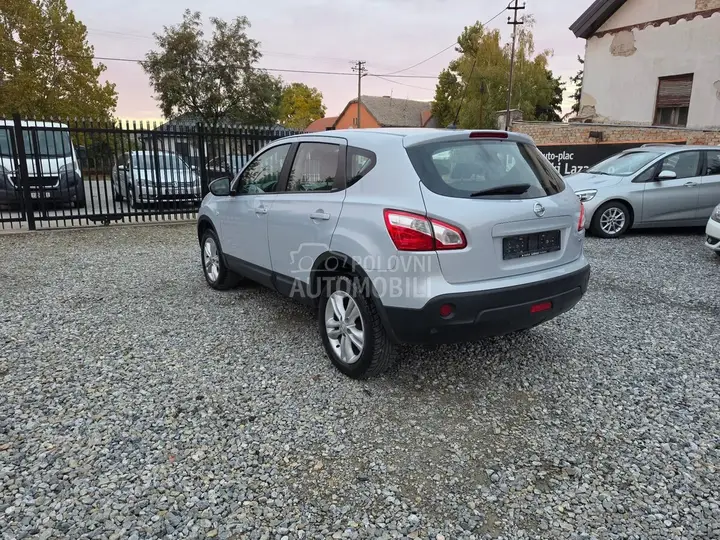 Nissan Qashqai 2011 photo 3
