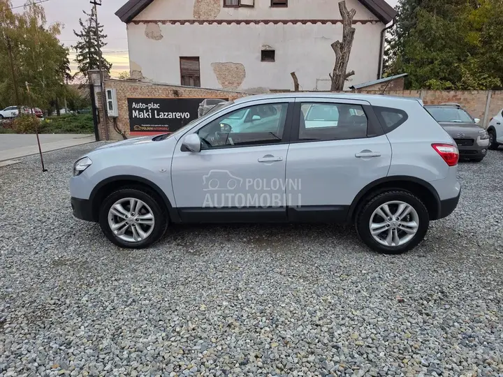 Nissan Qashqai 2011 photo 2