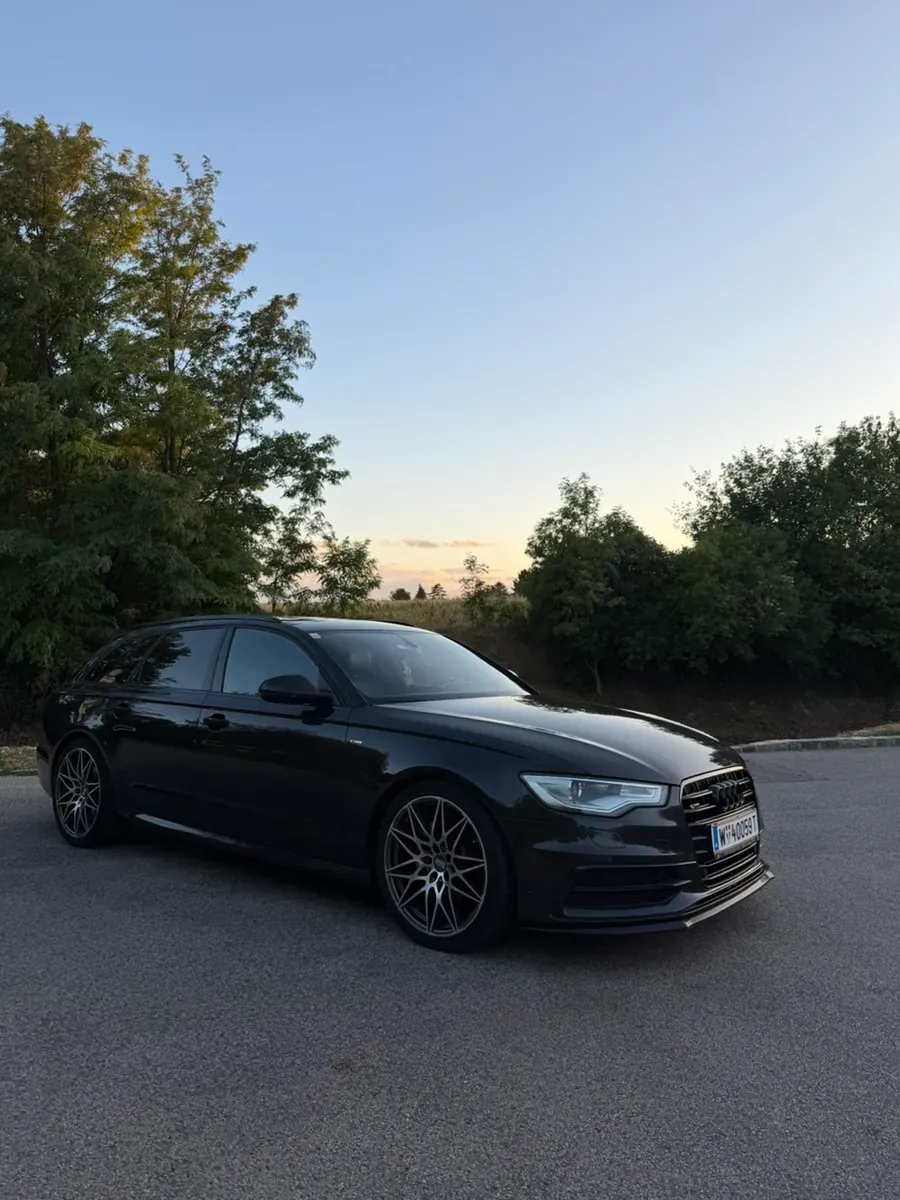 Audi A6 2012 photo 2