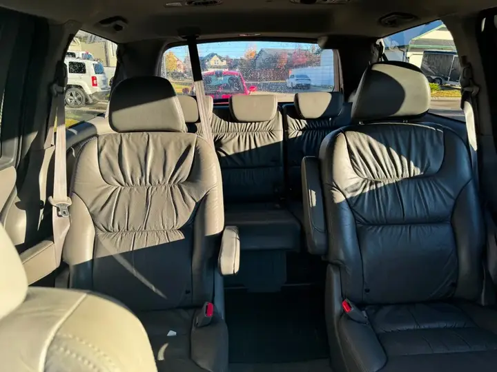 Honda Odyssey 2009 photo 5