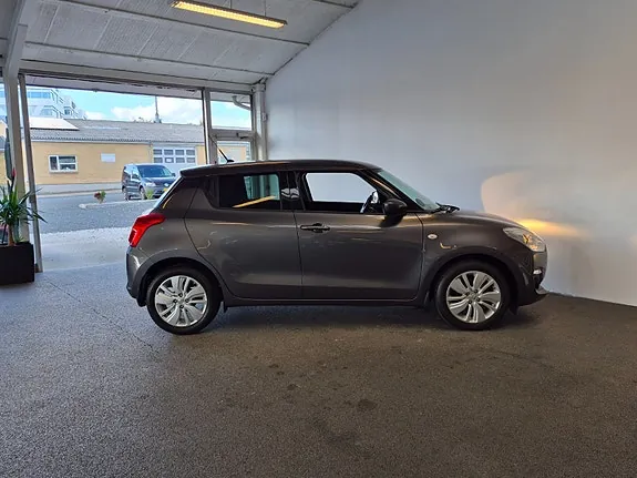 Suzuki Swift 2018 photo 3